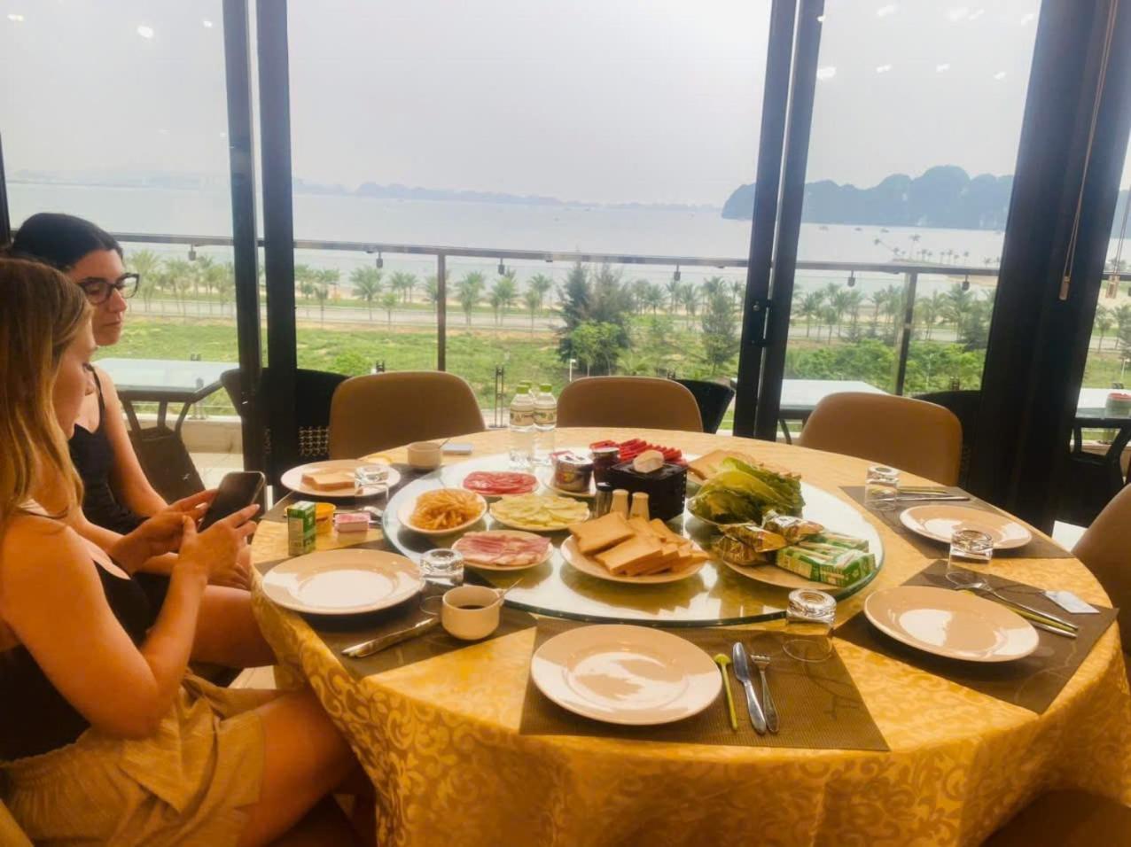 Ha Long Land Hotel Extérieur photo